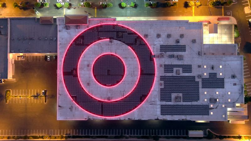 Büyük Mağaza Çatılarına Güneş Paneli: Emisyon ve Tasarruf Fırsatı