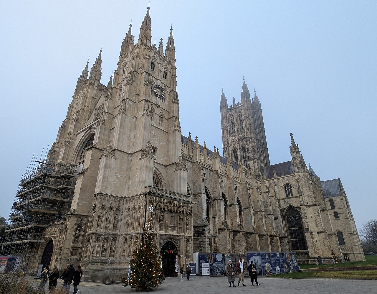 Canterbury Başpiskoposundan Zorla Evlat Edindirmeler İçin Özür