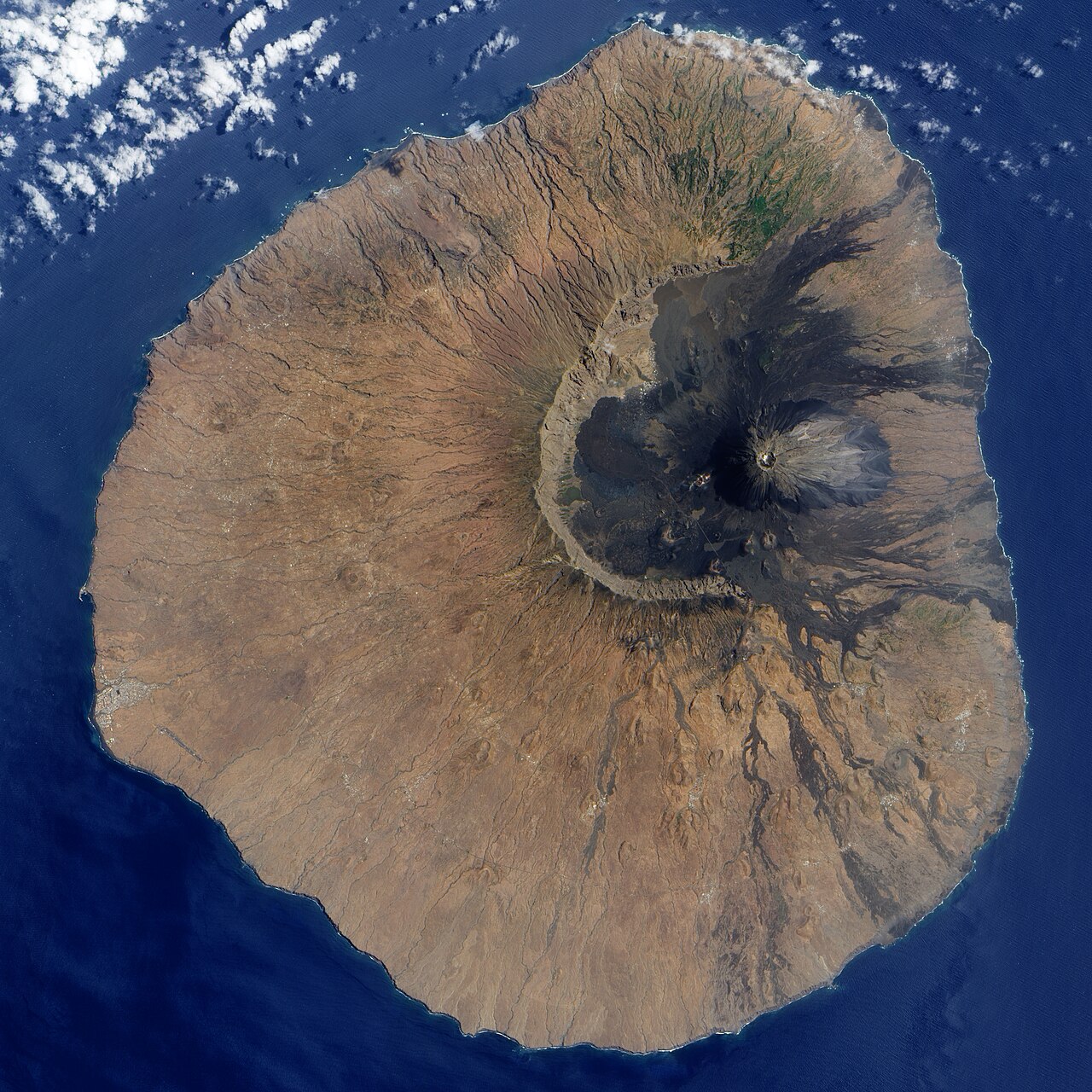 Cape Verde'de Otobüs Faciası: En Az 25 Ölü