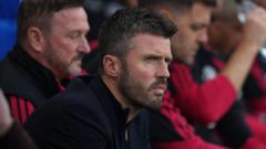 Carrick'ten Neville'e Yanıt: 'Acınası' Değiliz