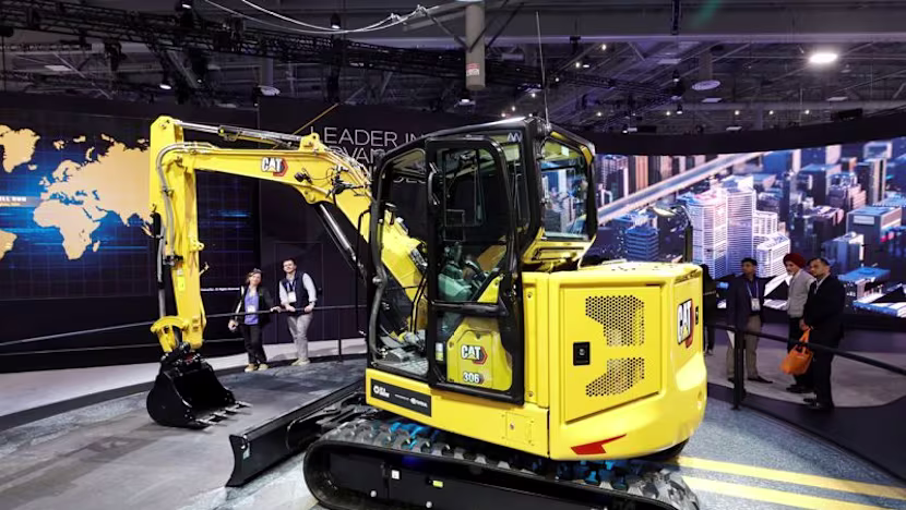 Caterpillar 2026 satış beklentisini yükseltti, hisse %12 arttı