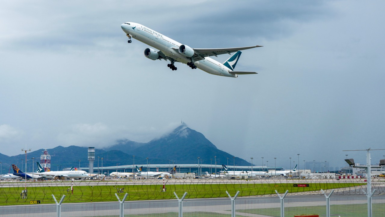 Cathay Pacific ve Google, kontrail azaltımı için yapay zeka testlerini genişletiyor