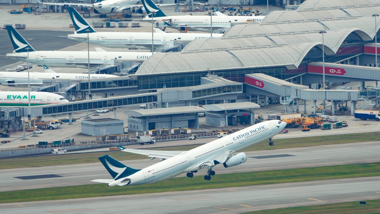 Cathay Pacific'in karı yüzde 75 sıçrayacak: 6,5 milyar HK$