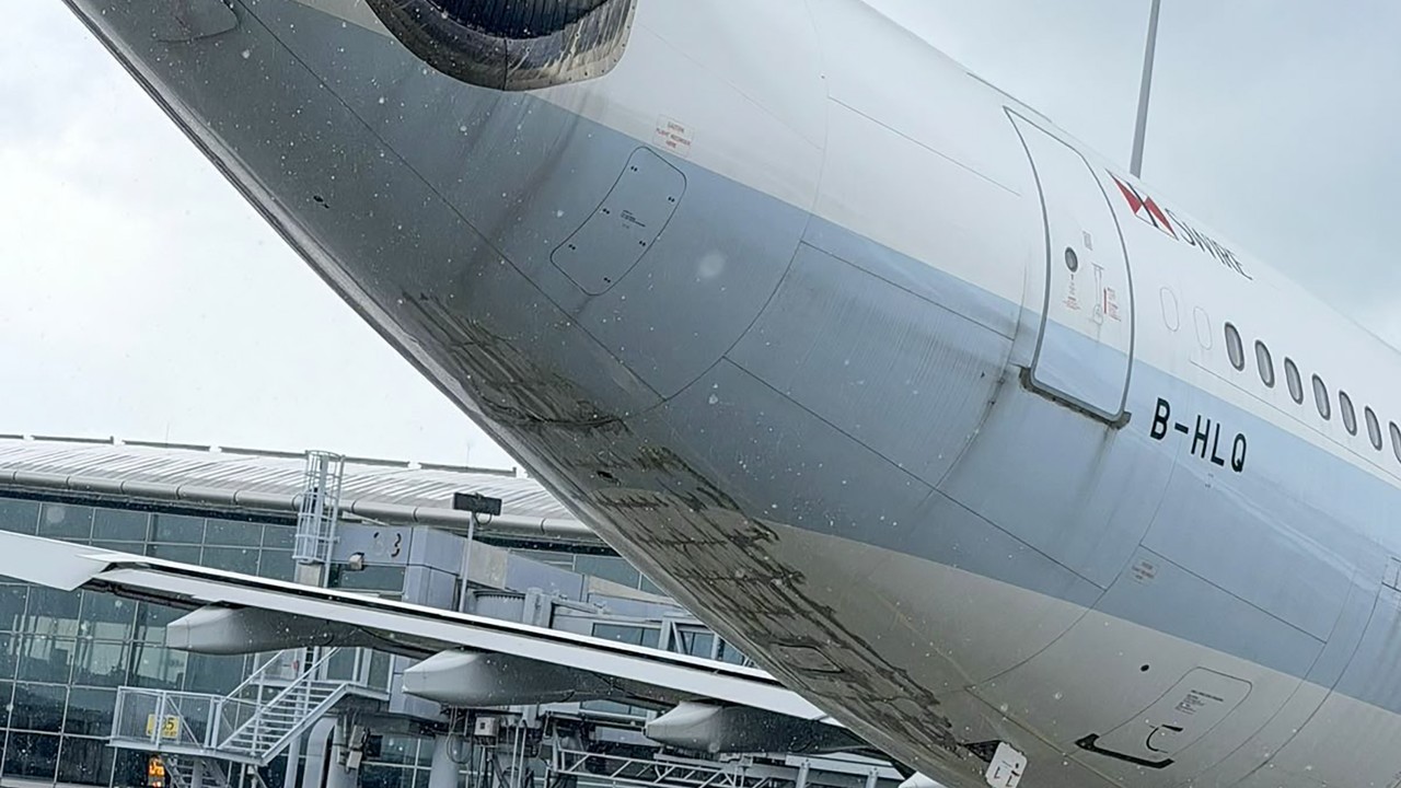 Cathay Pacific Uçağında 'Anormal Pist Teması