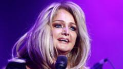 Catherine Zeta-Jones'tan Bonnie Tyler'a Duygusal Veda
