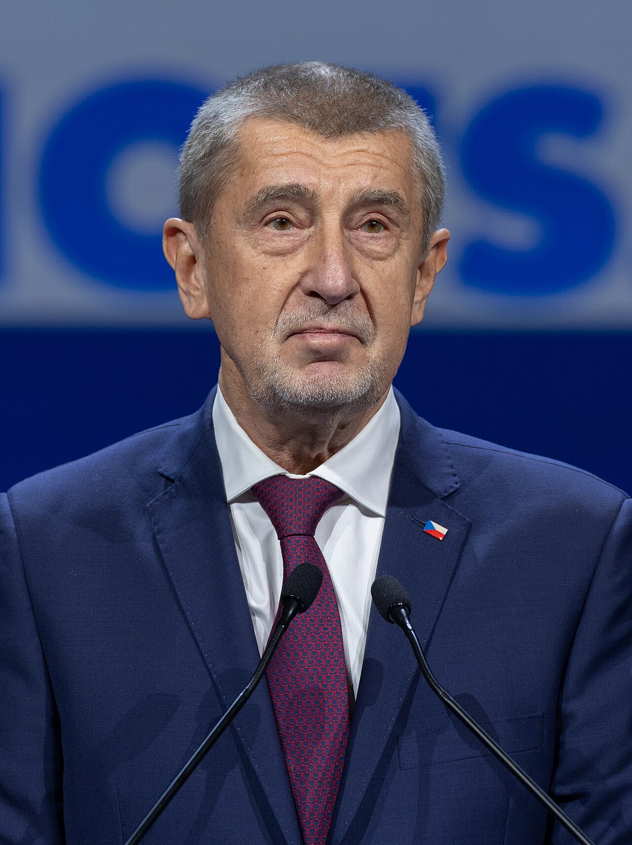 Çekya'da Milyarder Lider Borçla Harcama Çılgınlığı Başlattı