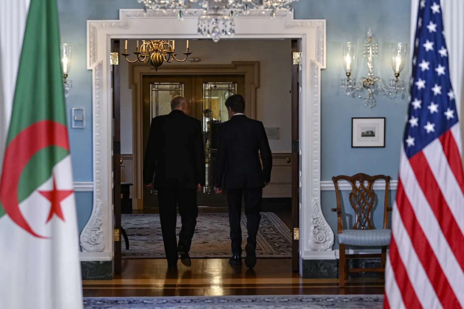 Cezayir'in Yeni Bölgesel Etki Arayışı: BAE ile Sert Kopuş