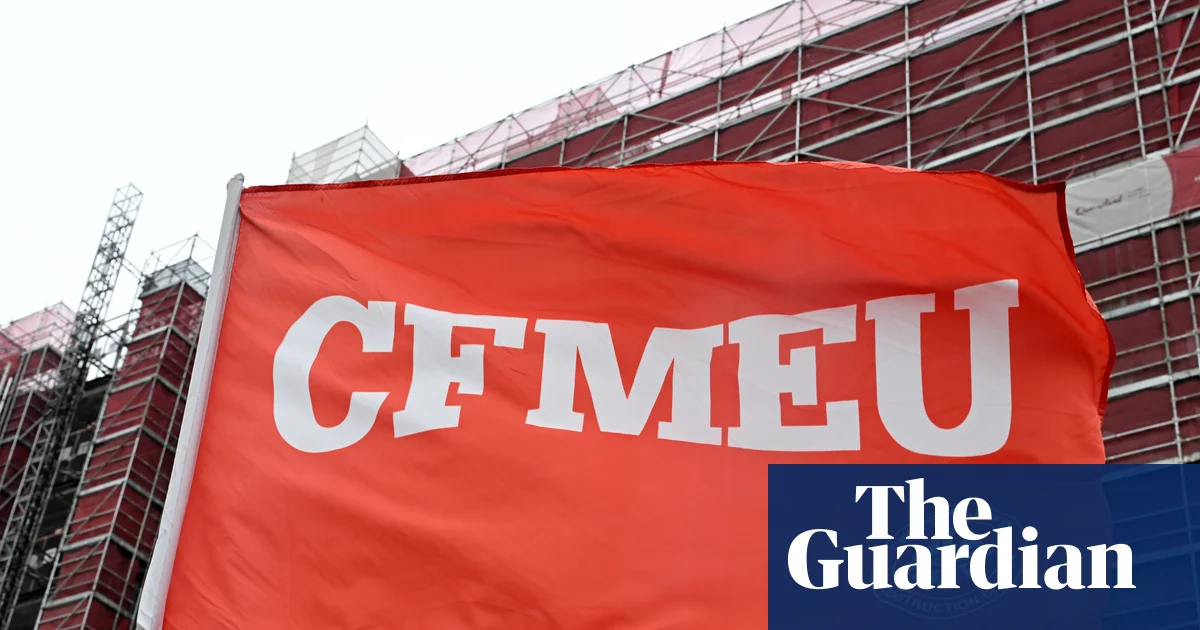 CFMEU'ya yolsuzluk soruşturması: İki kişi suçlandı, uyuşturucu ve silah ele geçirildi