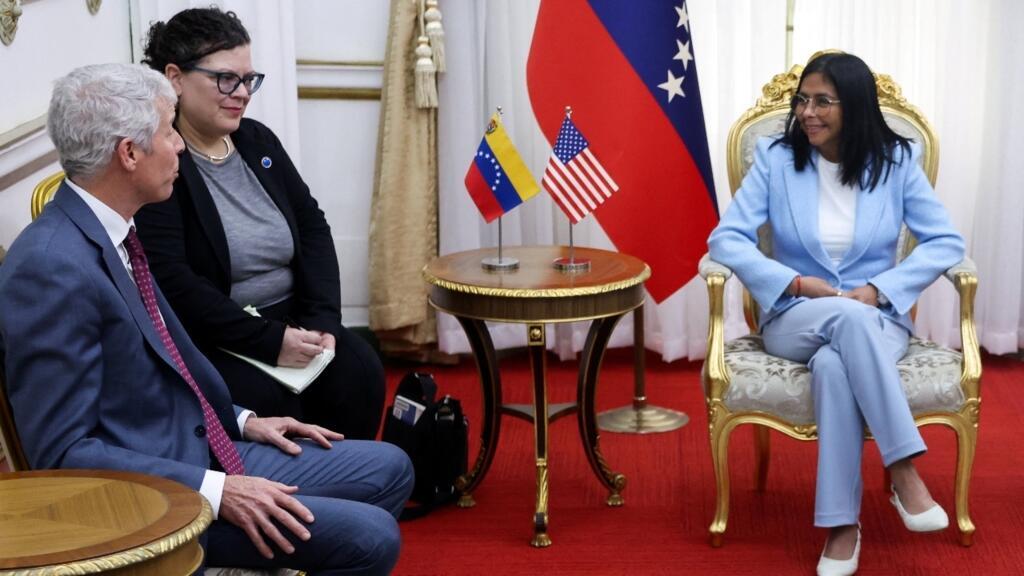 ABD Gözetiminde Chevron ve Eni, Venezuela'da Petrol Yatırımlarını Genişletme Sözü Verdi