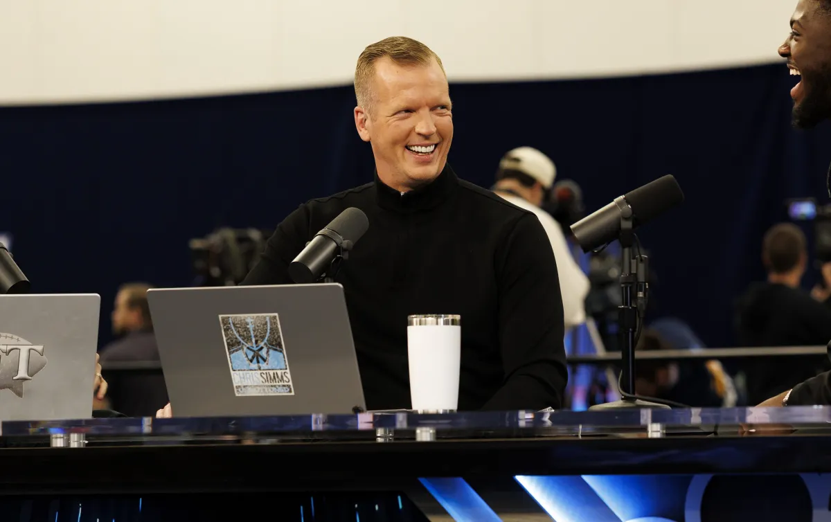 Chris Simms, Dante Moore Sakatlığı Yorumları İçin Özür Diledi
