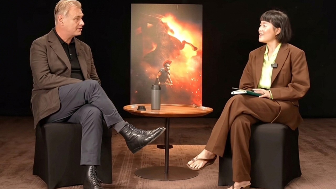 Christopher Nolan'ın Çinli Podcaster ile Röportajı Viral Oldu: 'Büyüleyici ve Zeki