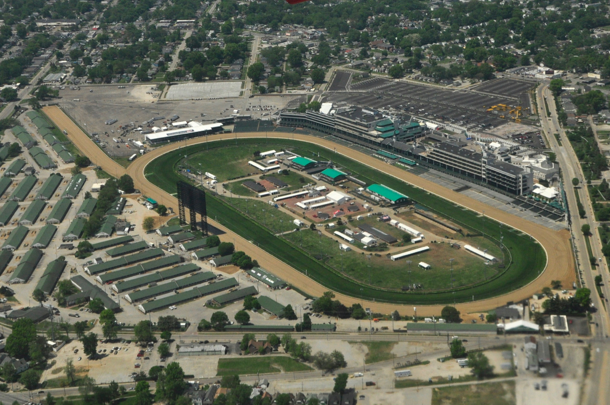 Churchill Downs Hisseleri Kumarhane Satışı Planıyla Düştü