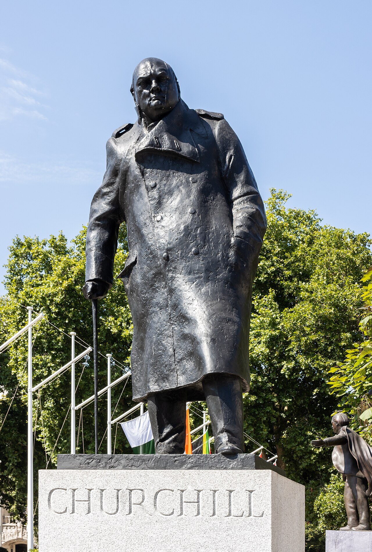 Churchill Gölgesinde Burnham Zor Günler Geçiriyor