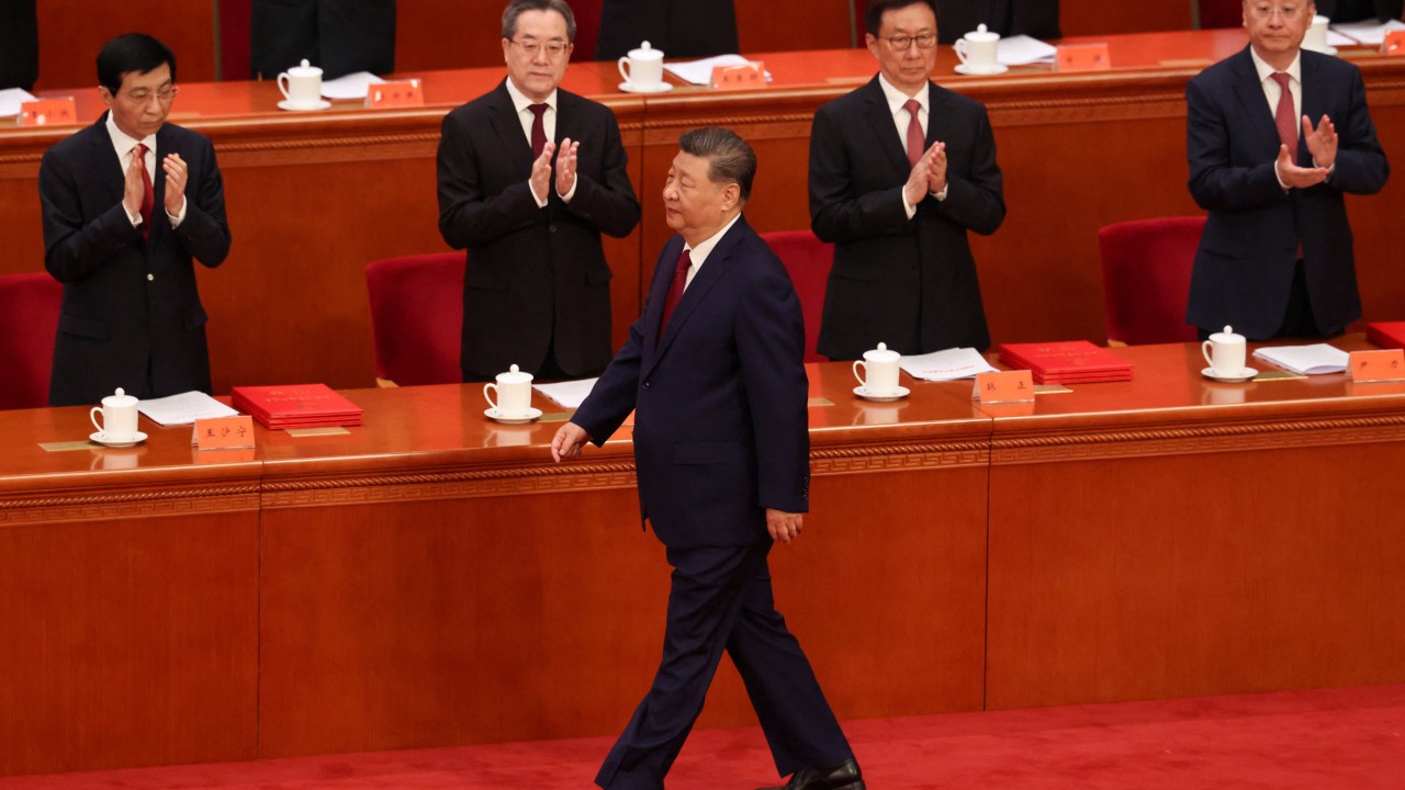 Çin'in 105. yılında Xi'den dünyaya güven mesajı