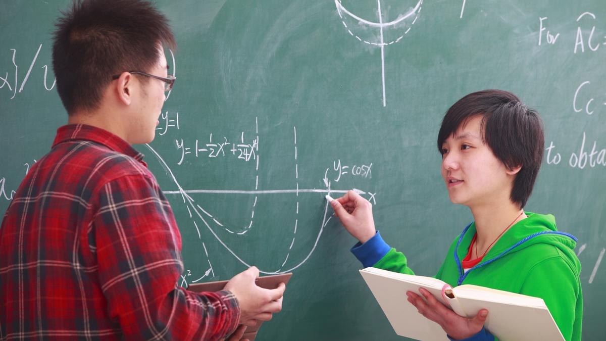 Çin'de İngilizce öğrenimi geriliyor: Müfredatta yerini spor ve matematik aldı
