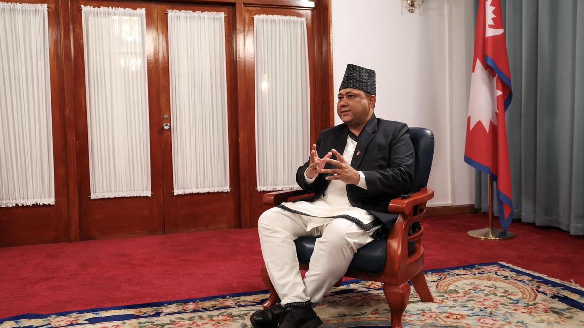 Çin ve Nepal Dışişleri Bakanları Kapsamlı Görüşmeler Gerçekleştirdi
