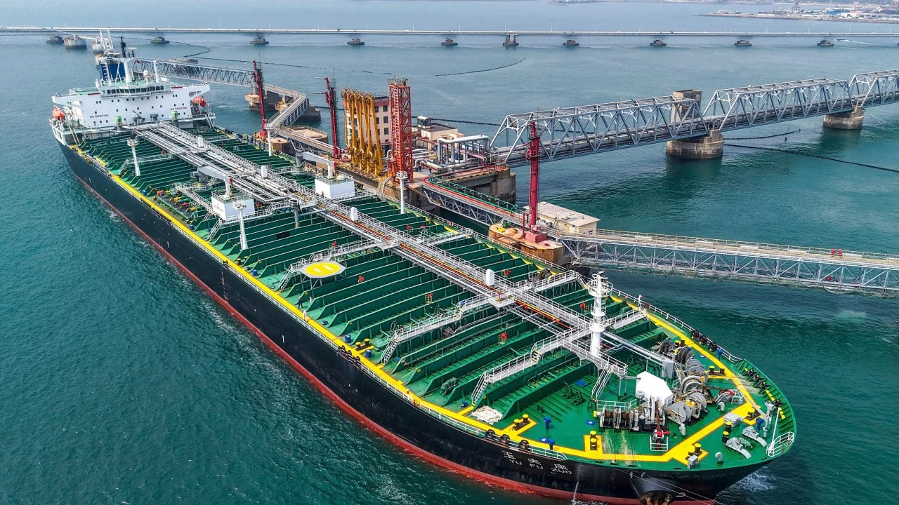 Petrol Talebinde Zirve: Çin’in Ham Petrol İthalatı Düşüşe Geçiyor