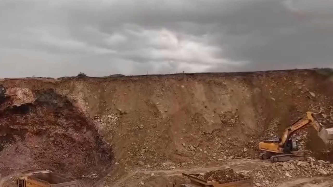 Çin Seddi'nin Uzak Bir Bölümü Maden Atıklarıyla Tahrip Edildi