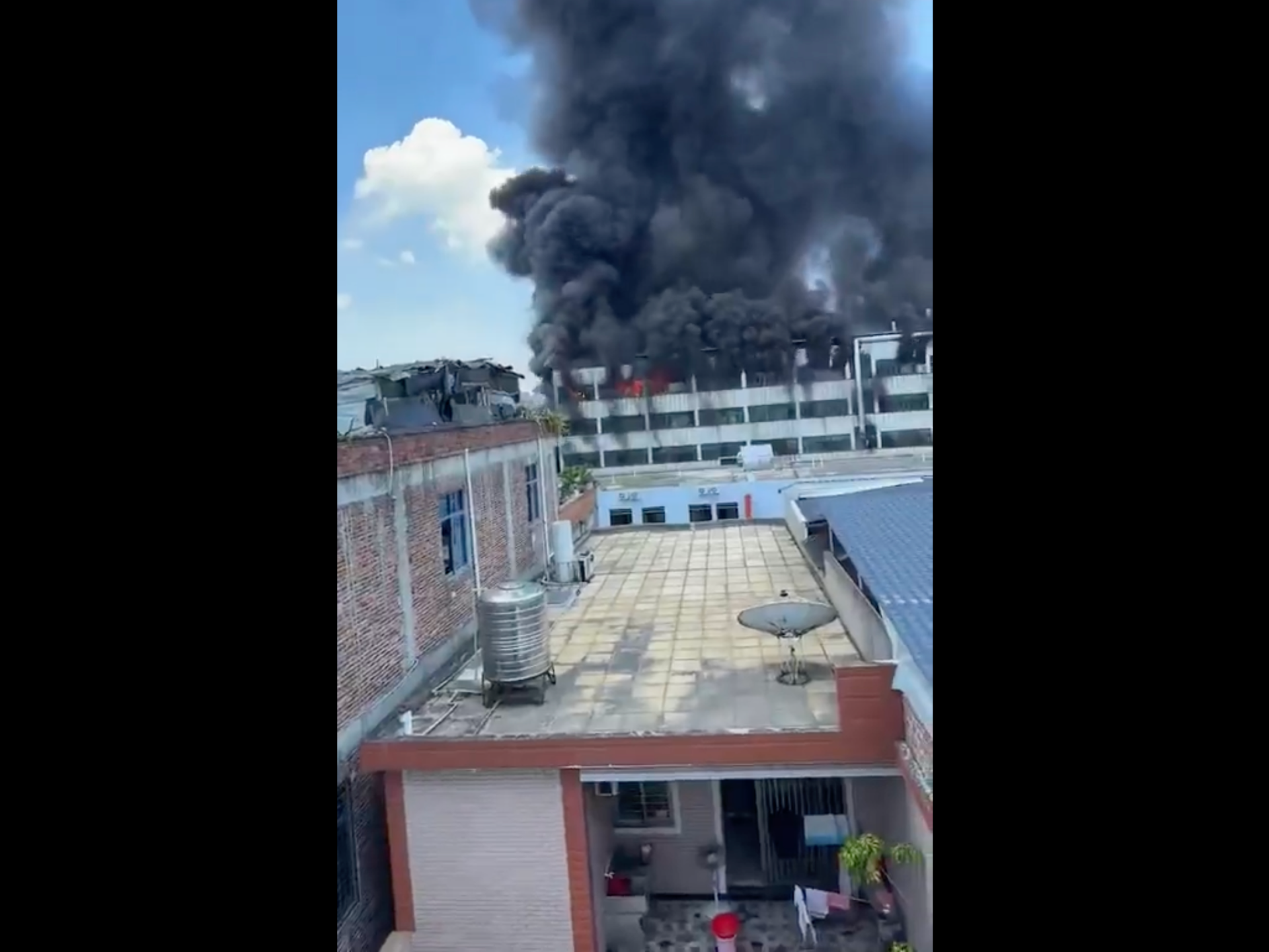 Çin'de ayakkabı fabrikasında yangın: En az 28 ölü