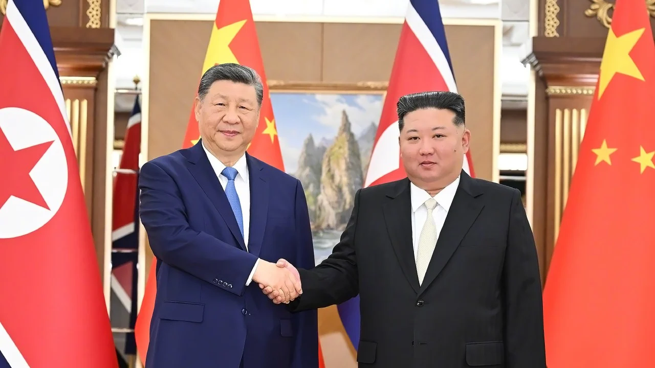 Çin Devlet Başkanı Xi Jinping'den Kuzey Kore'ye 'sarsılmaz' destek vurgusu