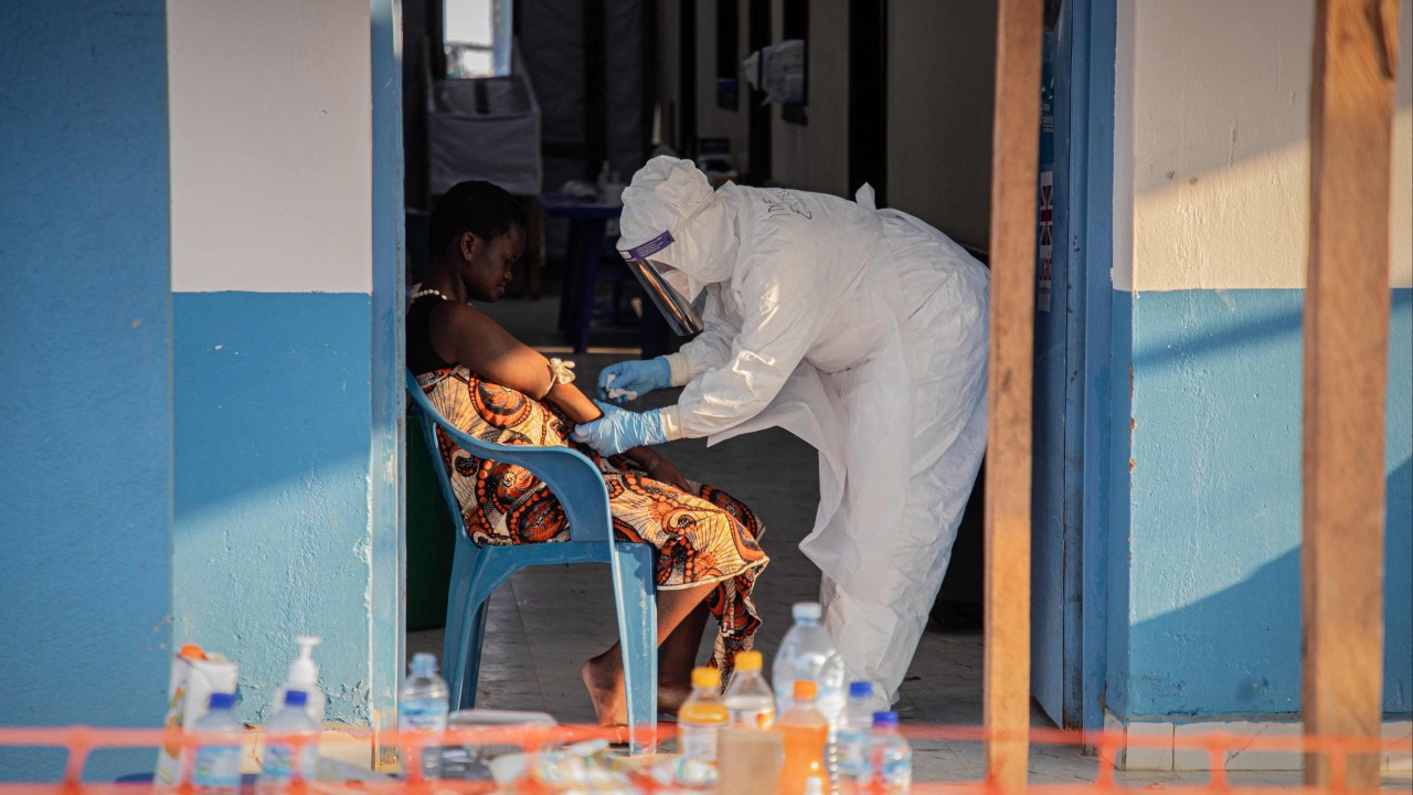 Çin'in hızlı Ebola yardımı Afrika'daki güvenilir ortaklığını gösteriyor
