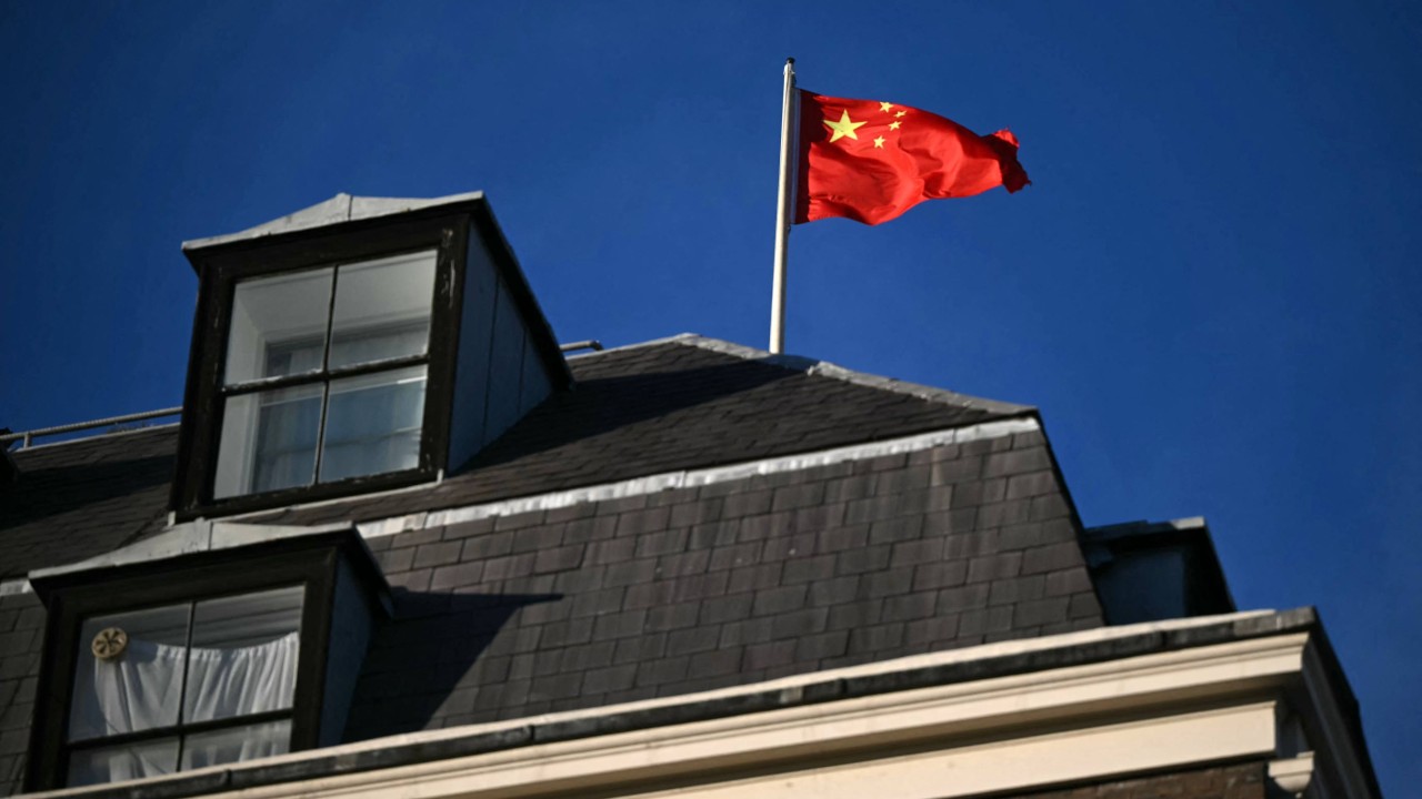 Çin'in Londra Büyükelçiliği'nden Hong Kong casusluk davasına tepki