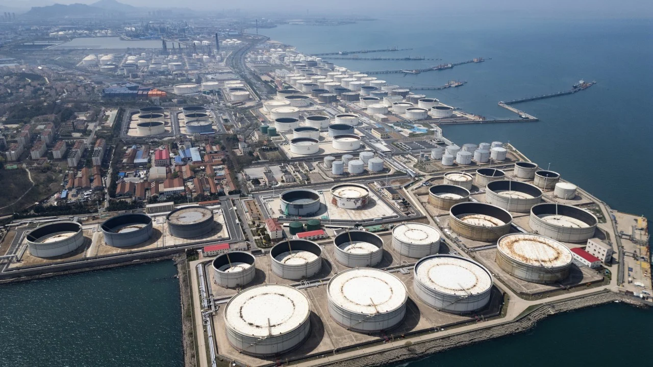 Çinli bilim insanları petrol rafinasyonunda enerji tüketimini %90 azaltan yeni yöntem geliştirdi