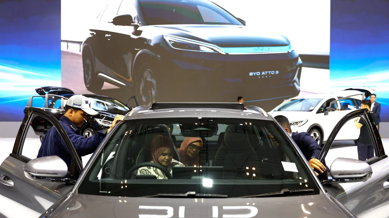 Çinli otomobil üreticileri 2026'da 12 milyon yurt dışı satış hedefliyor