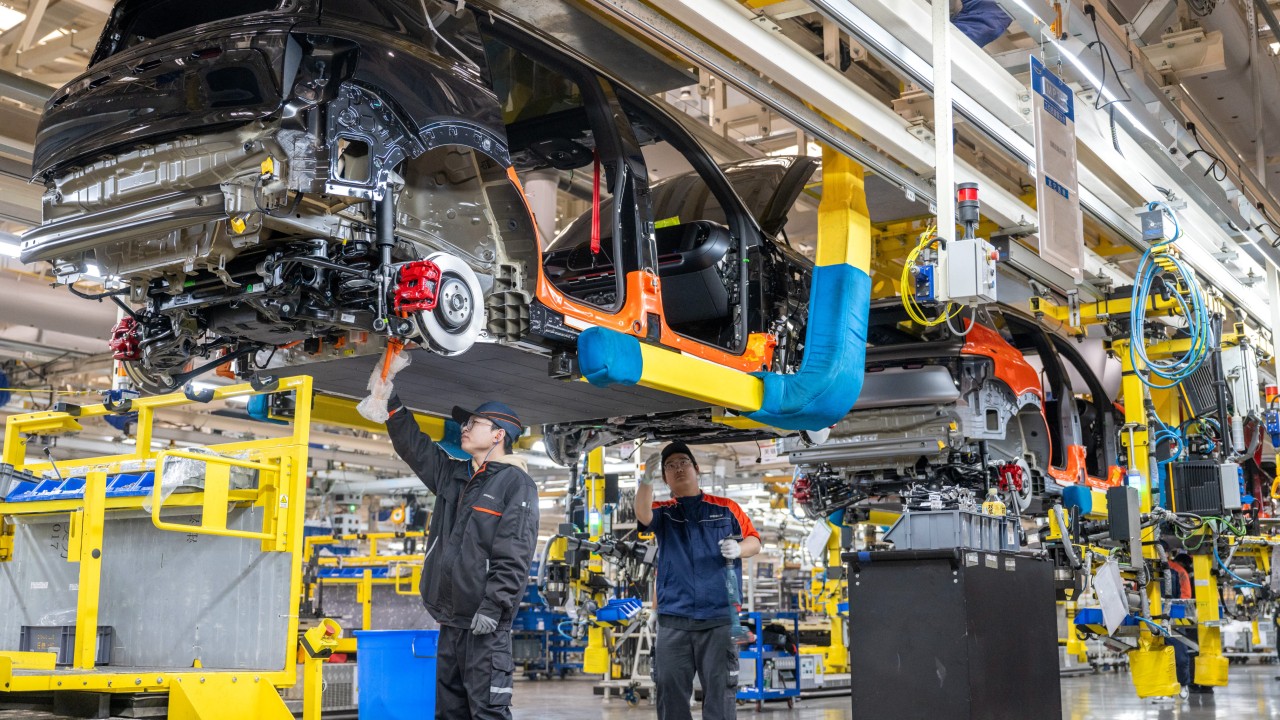 Çinli Otomobil Üreticileri Tam Hibrit Pazarına Yöneliyor; BYD 1,2 Milyar Dolar Kâr Açıkladı