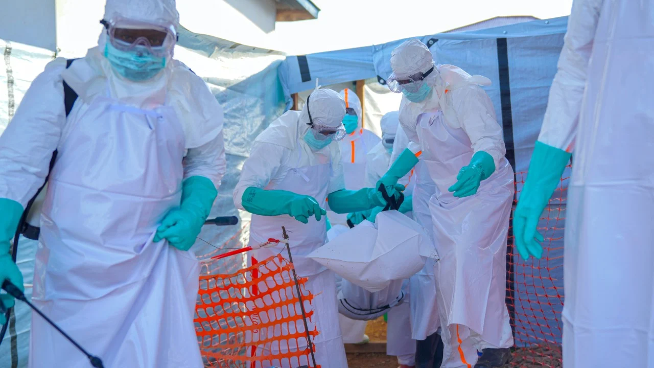 Çinli sağlık ekibi, ABD'nin boşluğunu doldurmak için Kongo'da Ebola ile savaşacak