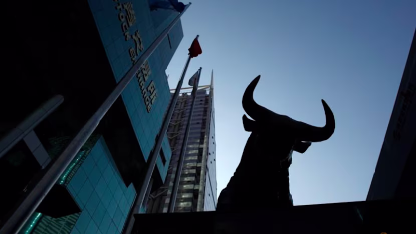 Çinli teknoloji şirketleri Hong Kong'ta halka arz için yarışıyor