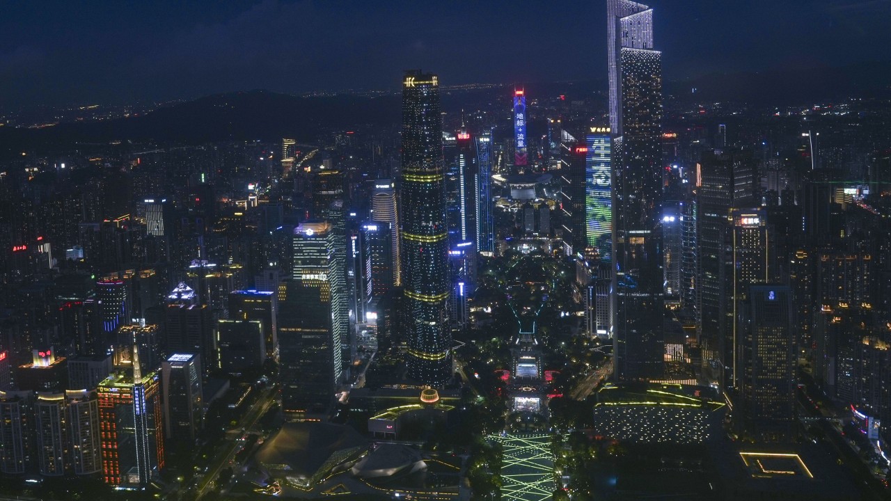 Çinli teknoloji ve ilaç firmaları küresel büyüme için Hong Kong'u mercek altına aldı