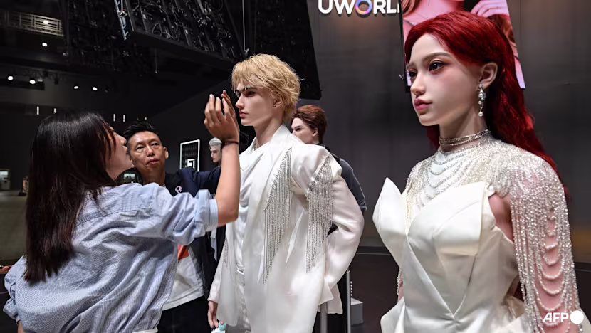 Çinli UBTech'ten 'her zaman sadık' insansı robot: U1