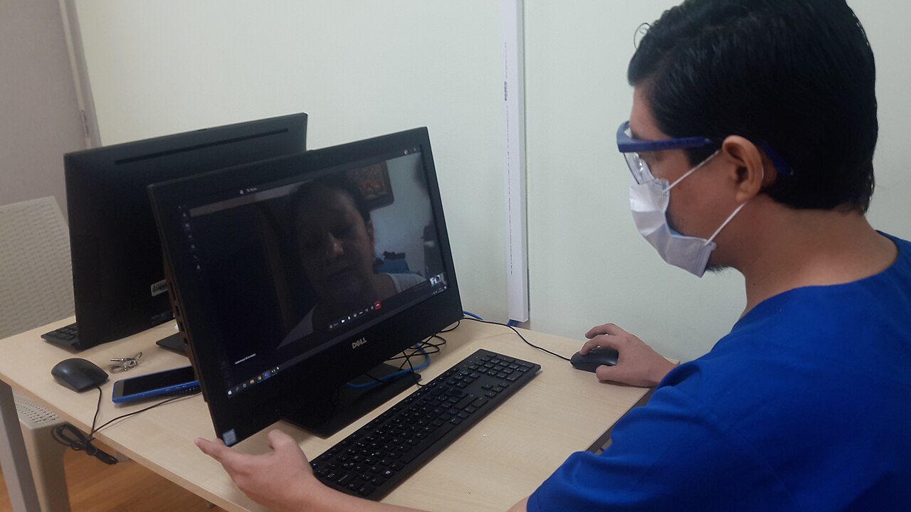 Çocuk Doktoruna Hayranlığım ve Eşimin Tepkisi