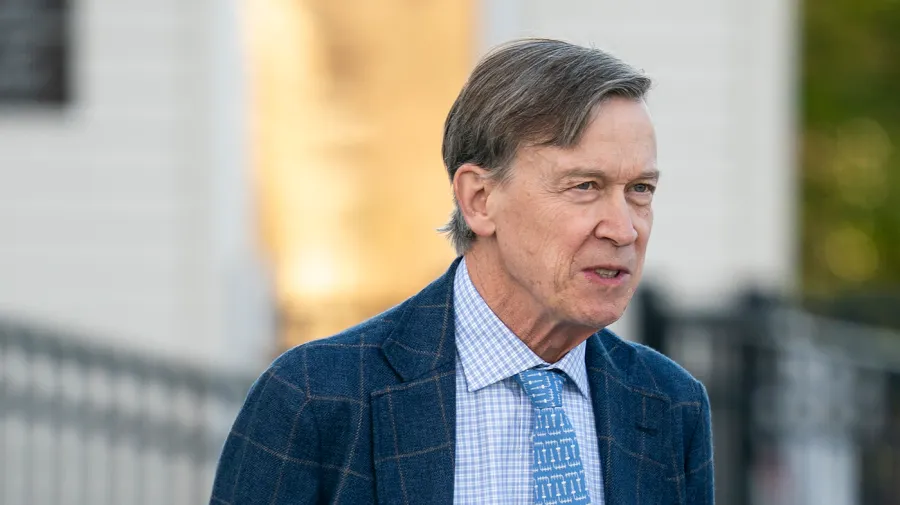 Colorado'da Hickenlooper'ın Koltuğu Tehlikede: Sol Kanattan Sert Meydan Okuma