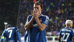 Como'dan Manchester United'a Sert Ders: Fabregas ve Paz Sahada