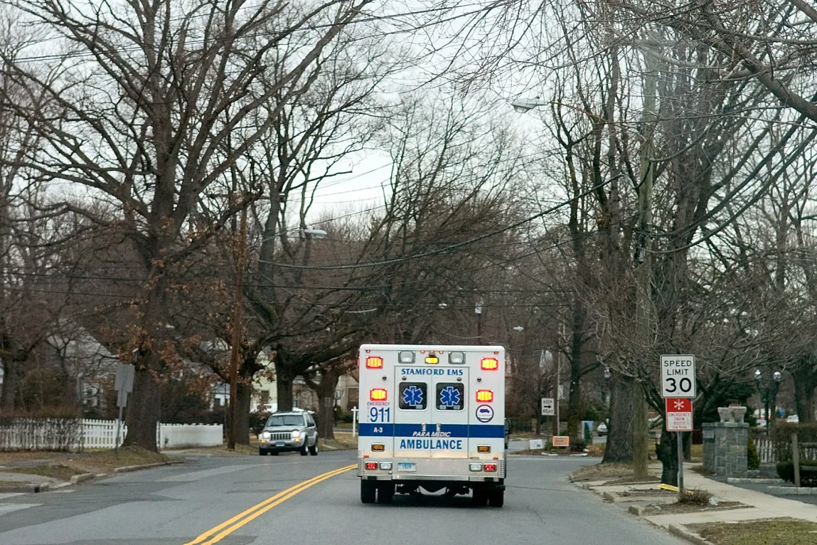 Connecticut Acil Sağlık Hizmetleri Çalışanları Aranıyor