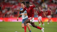 Coventry, Awoniyi için Forest ile Anlaştı