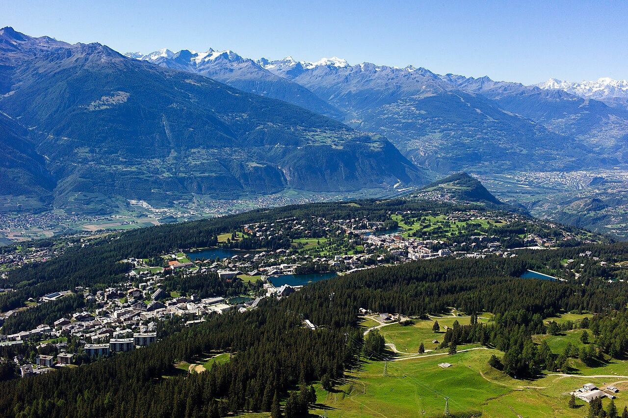 Crans-Montana, ölümcül yangının ardından yaz sezonuna hazırlanıyor