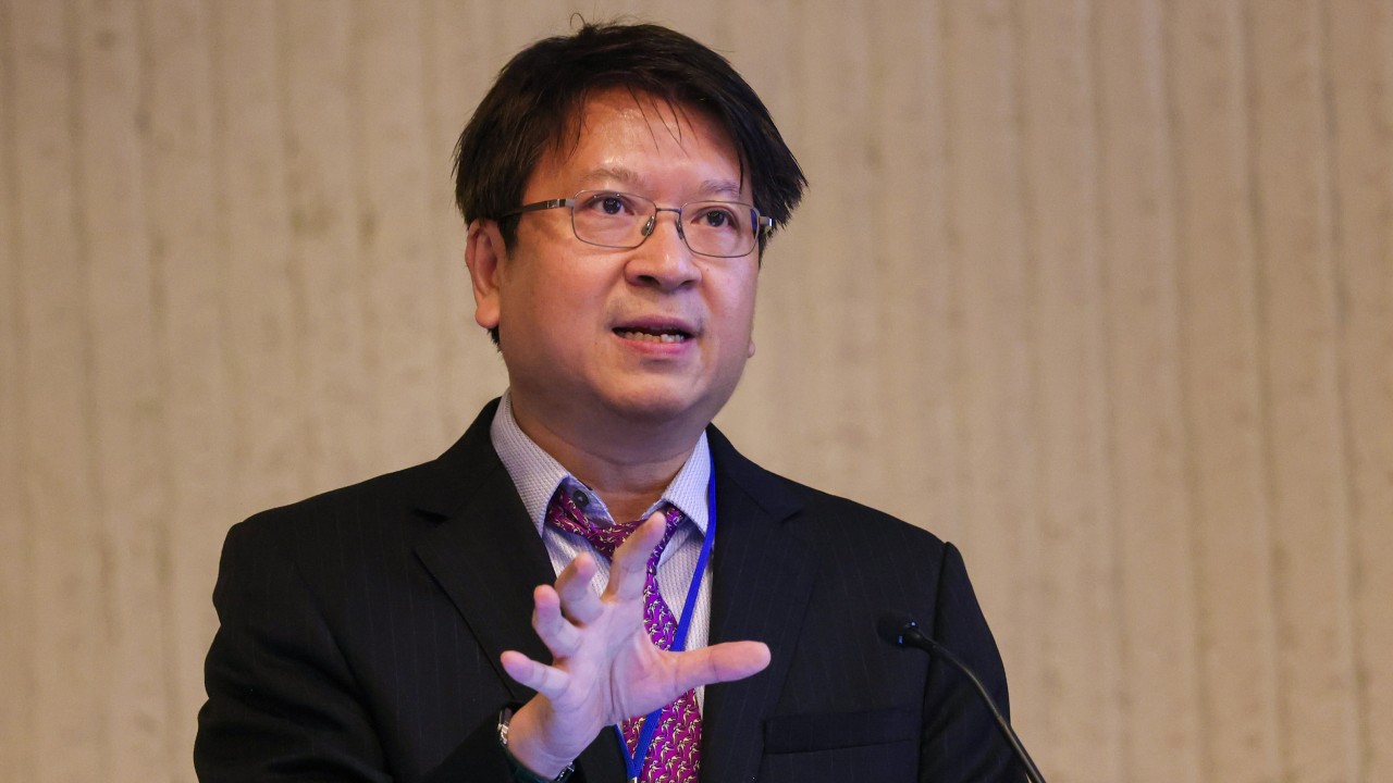 CUHK ekonomisti 'para için evlilik' konuşması için özür diledi