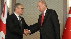Cumhurbaşkanı Erdoğan'dan Starmer'a silah hediyesi