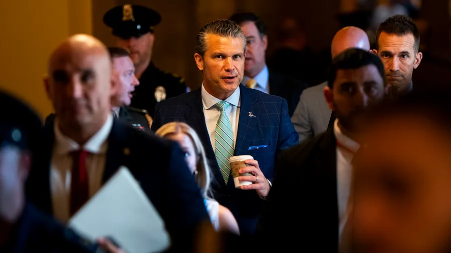 Cumhuriyetçi Senatör, Hegseth'le Çatışan Ordu Bakanı'nın İstifasından 'Hayal Kırıklığı' Duydu
