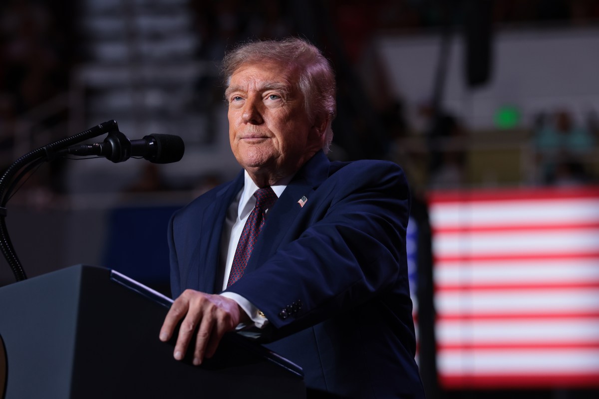 Cumhuriyetçiler Seçim Öncesi Ekonomik Baskı Altında: Iowa ve Ohio'da Trump Politikaları Suçlanıyor