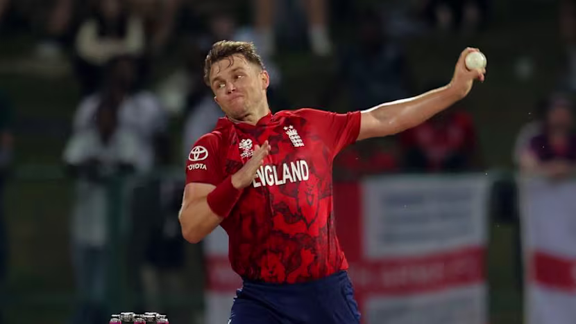 Curran, Stokes'ın emekliliğinin ardından İngiltere için göreve hazır