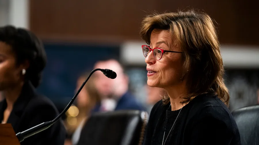 Demokrat FCC Üyesi Gomez: Trump'ın Welker Tehdidi 'Tehlikeli