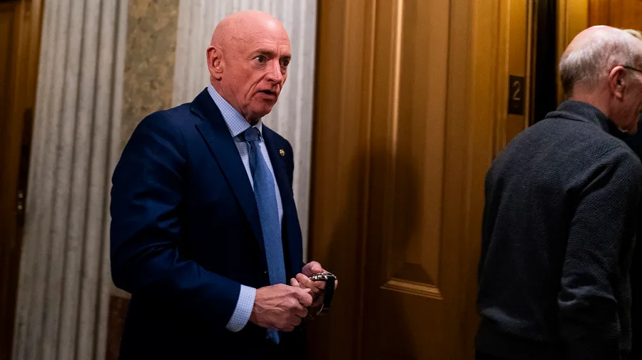 Demokrat Senatör Trump'ın Yapay Zeka Hamlesini Destekledi