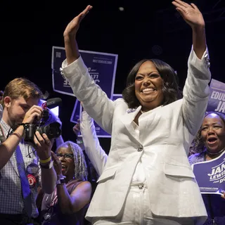 Demokratik Sosyalist Janeese Lewis-George Washington Belediye Başkanlığını Kazandı