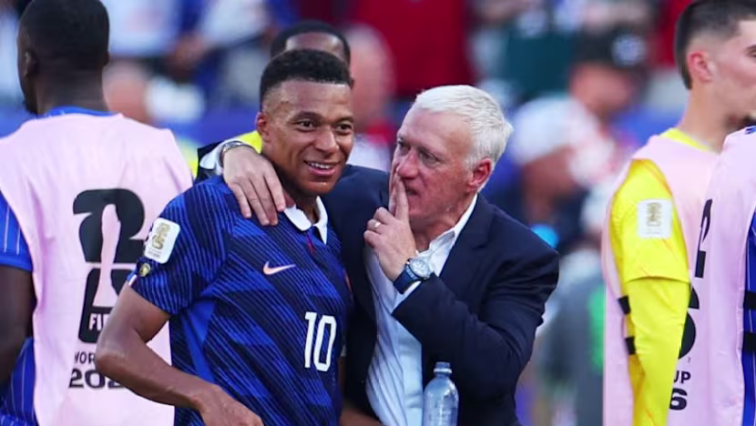 Deschamps, Mbappe'yi 'biçecekler' diye korktu; Fransa çeyrek finalde