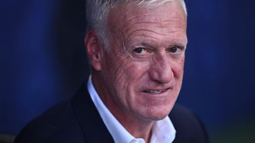 Deschamps Soğukkanlılığını Korudu; Fransa, Paraguay'ın Provokasyonlarına Boyun Eğmedi