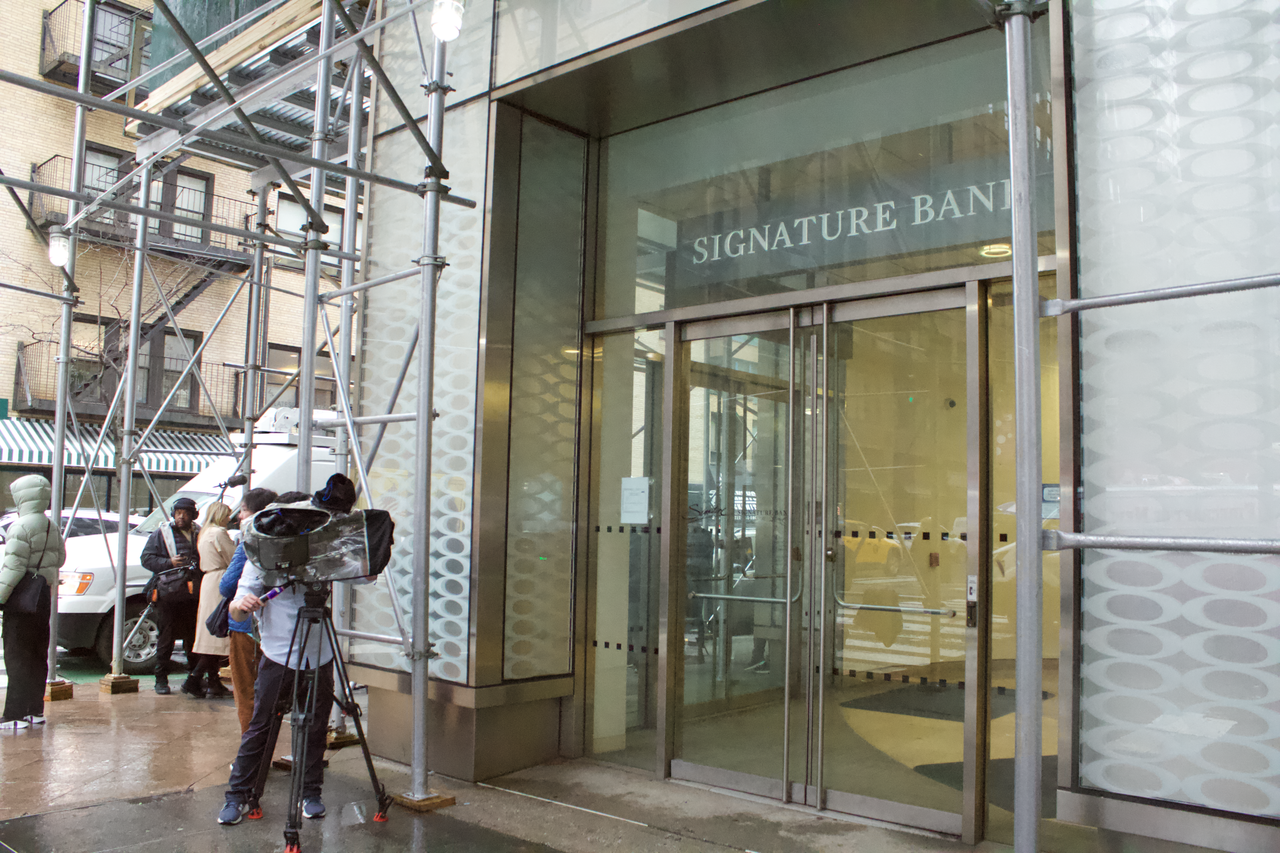 Deutsche Bank'tan altın tahminlerinde %22'ye varan kesinti